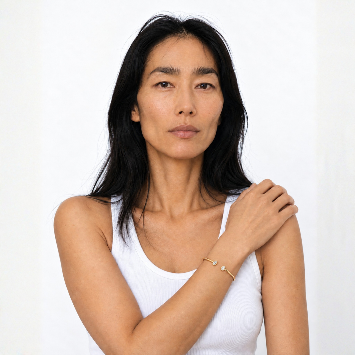 Ellie Bezel Pear Oval Cuff