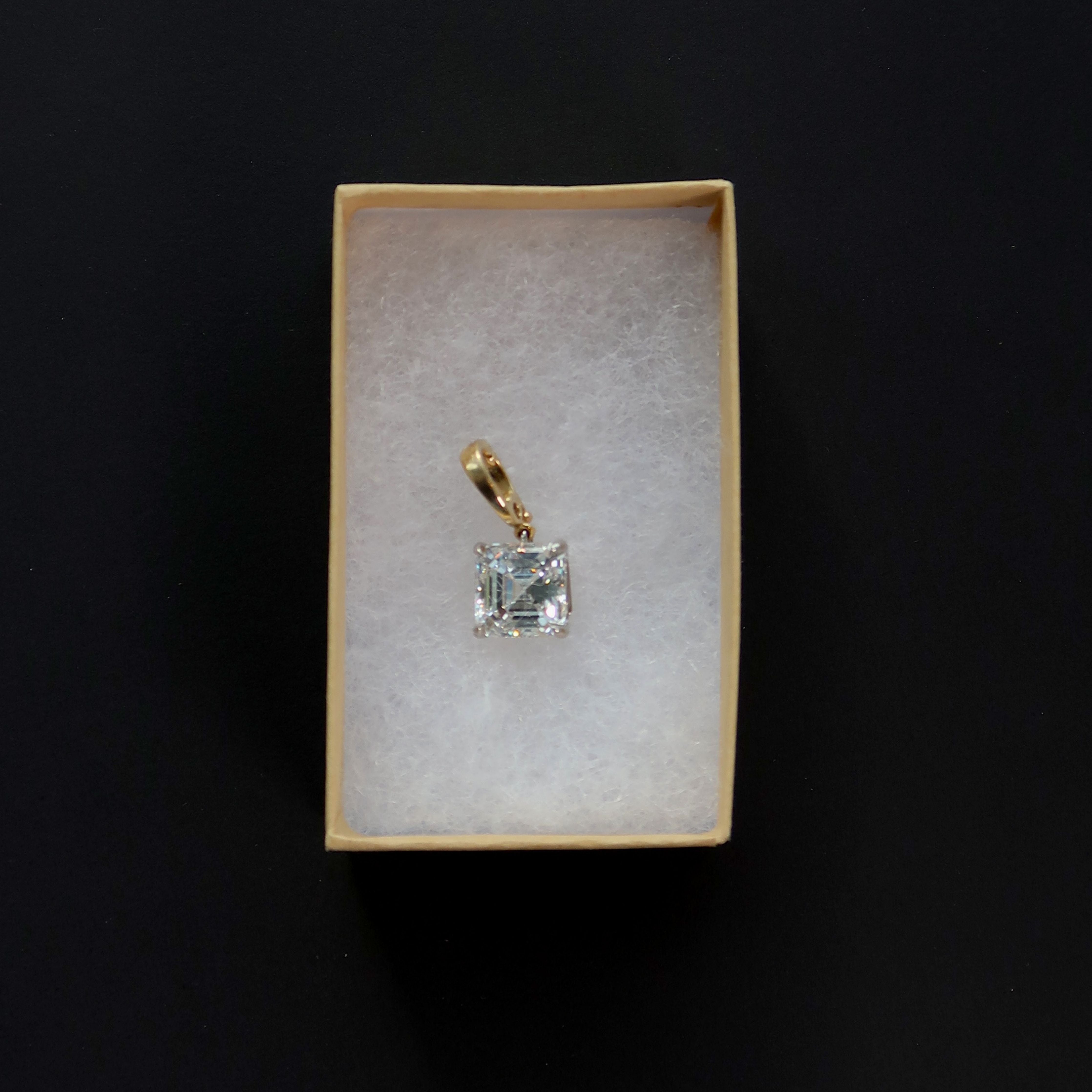 Mega Asscher Charm