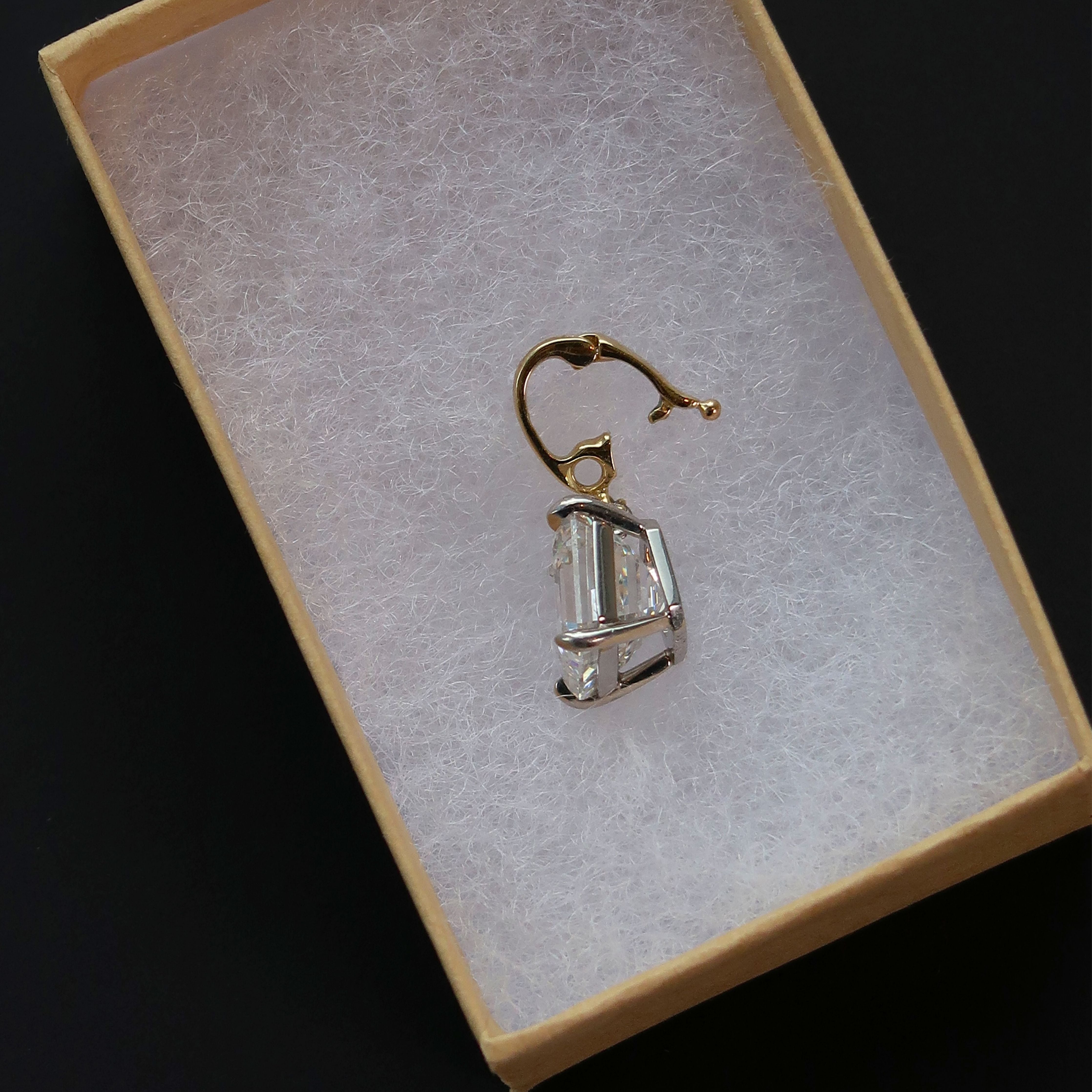Mega Asscher Charm