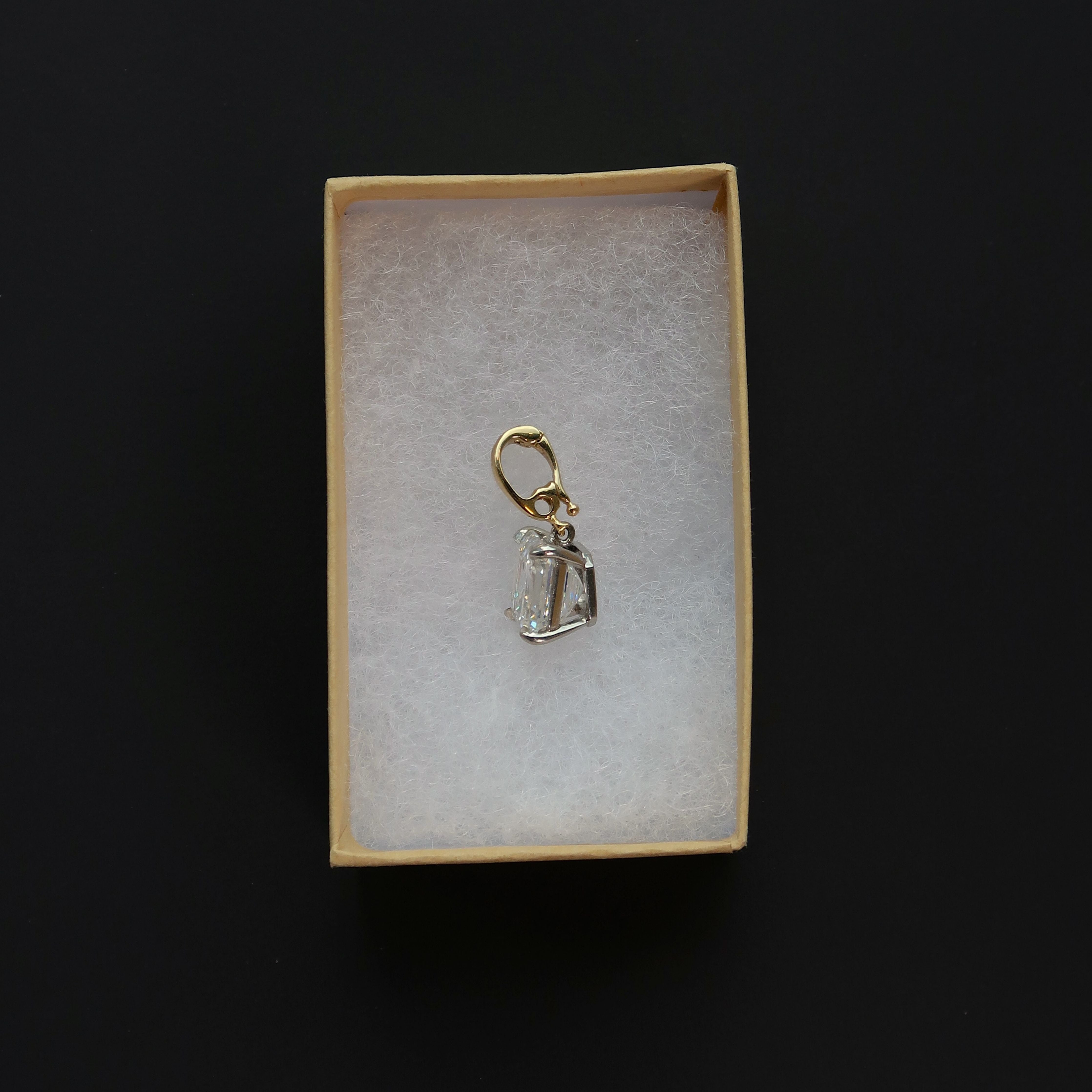Mega Asscher Charm