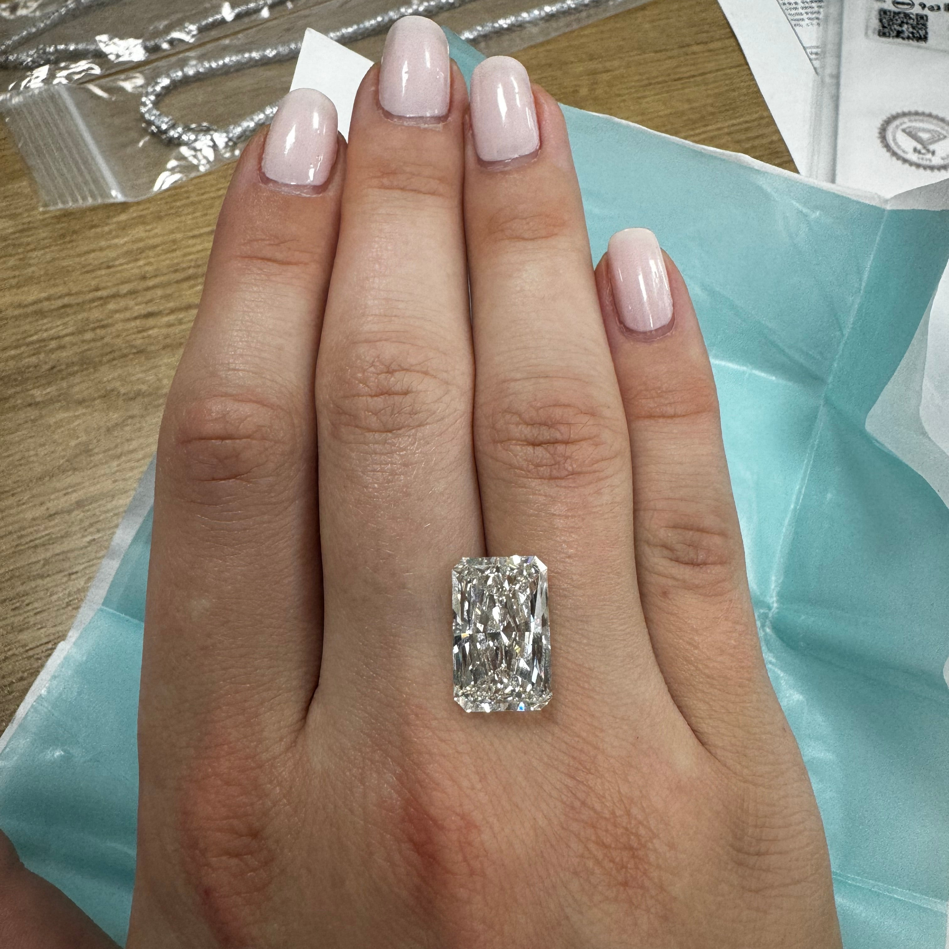 Bespoke Radiant ring for Lauren