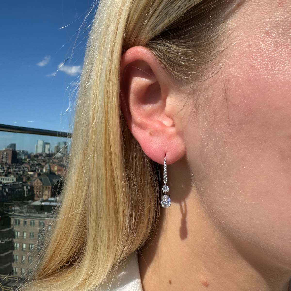 Nara Oval Drop Earring