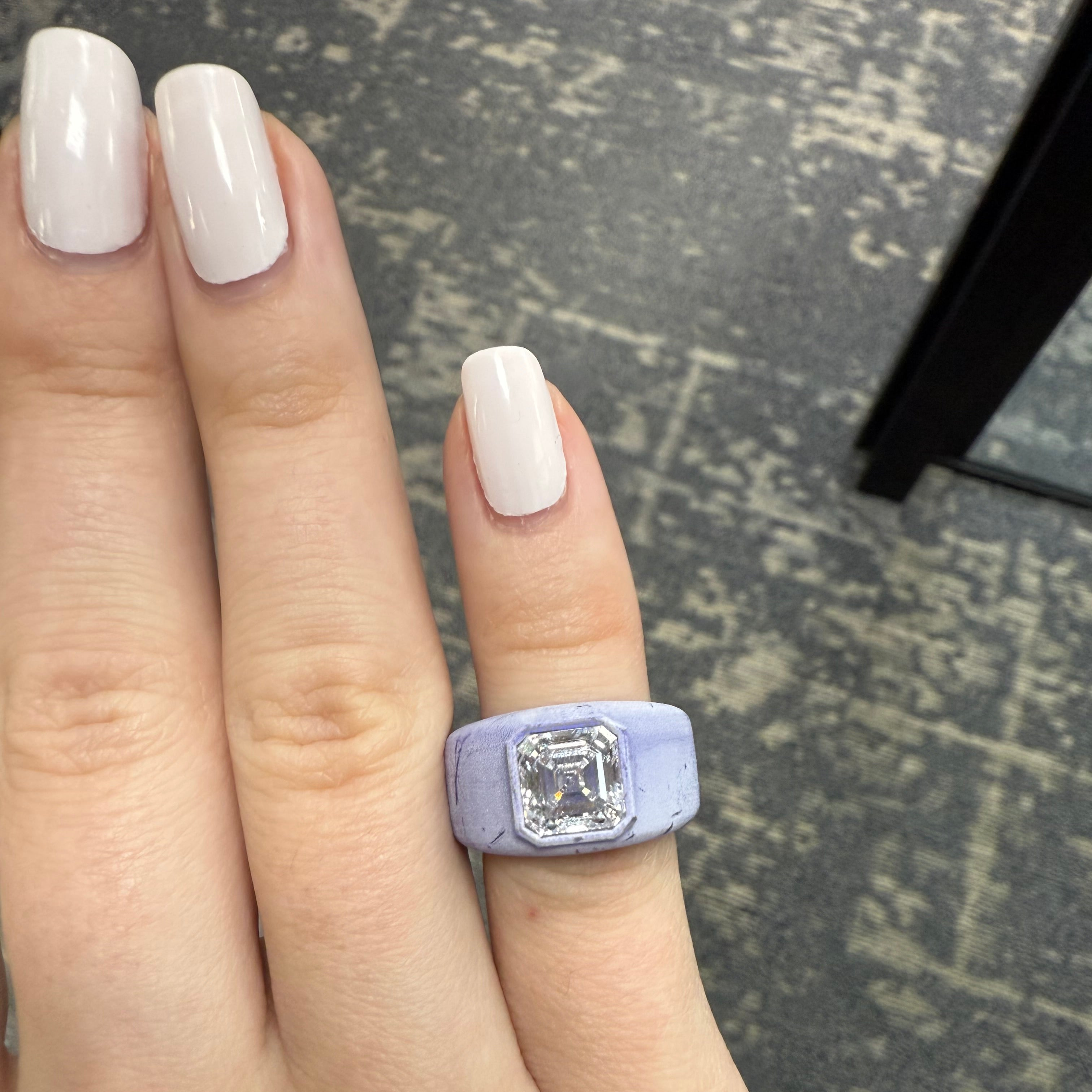 Bespoke Asscher Signet