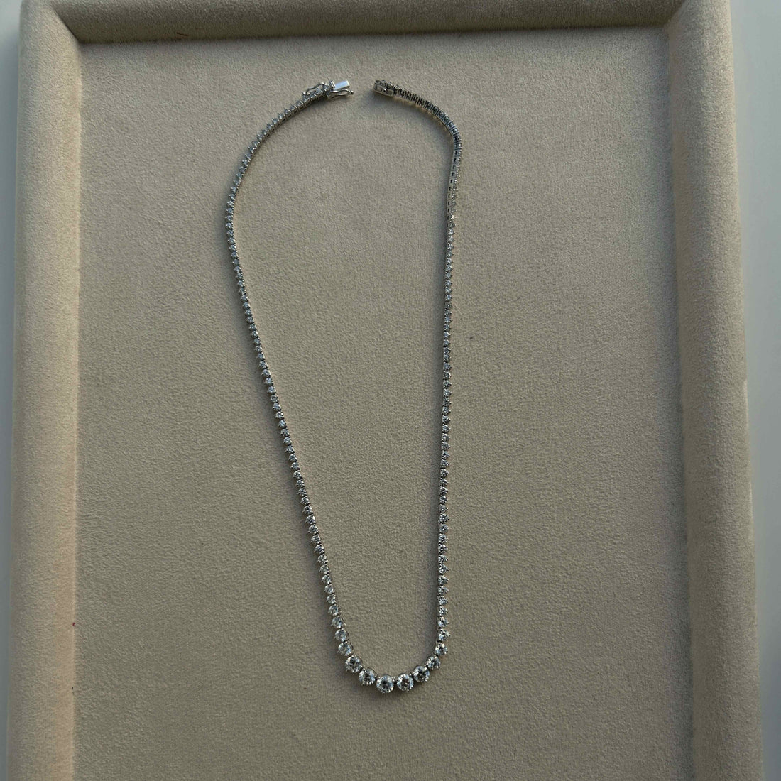 Stacey Graduated Round Tennis